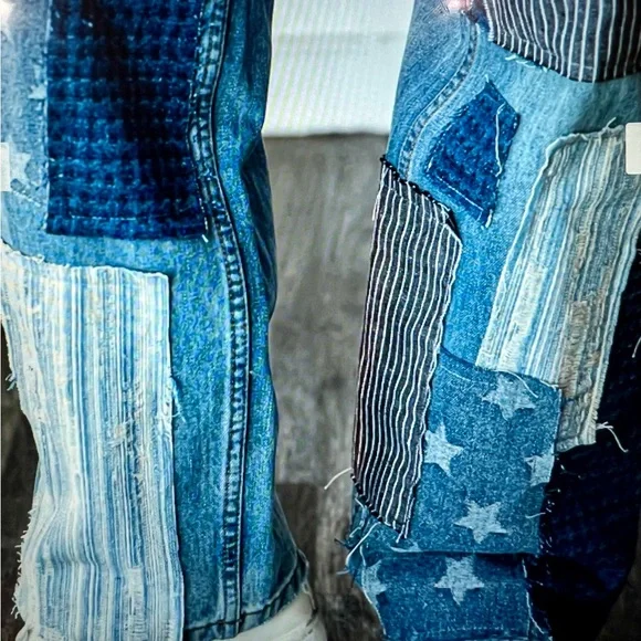 Oli & Hali Blue Straight Leg Jeans with Distinctive Patchwork - Picture 6 of 7